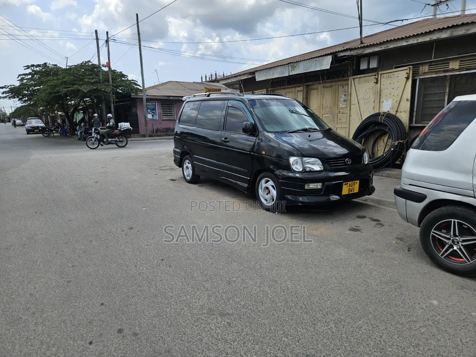 Toyota Noah 2002 Black