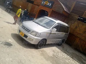 Toyota Noah 2001 Silver