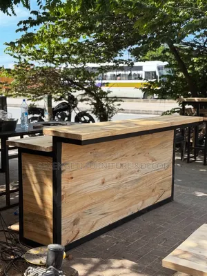 Kaunta Ya Mapokezi Mbao Na Chuma