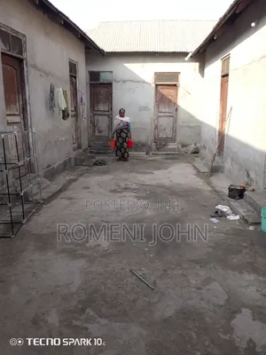 10bdrm Apartment in Tanzania Daresalaam., Ilala for sale