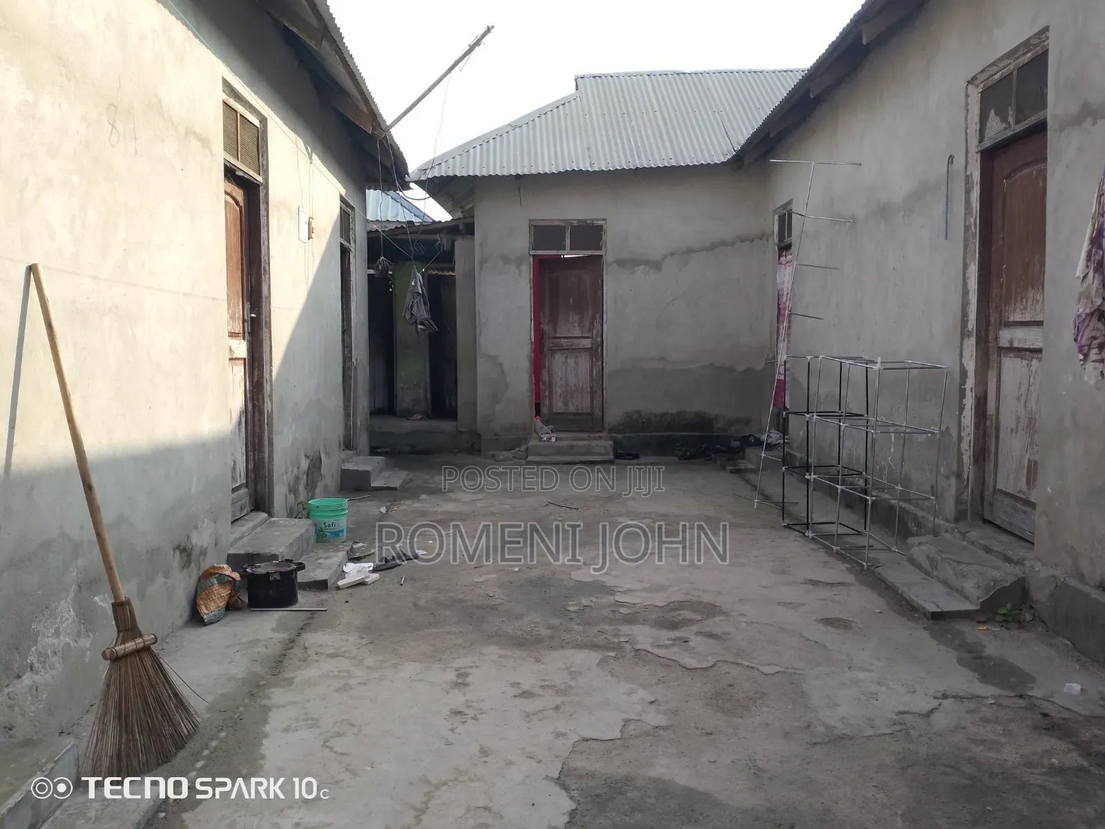 10bdrm Apartment in Tanzania Daresalaam., Ilala for sale