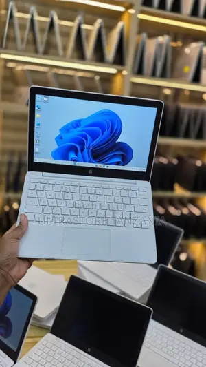 New Laptop Microsoft Surface Laptop SE 8GB Intel Pentium SSD 128GB