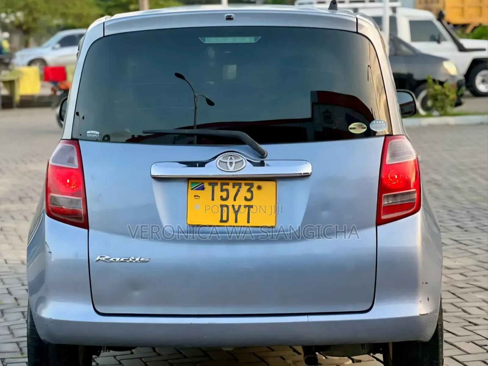 Toyota Ractis 2005