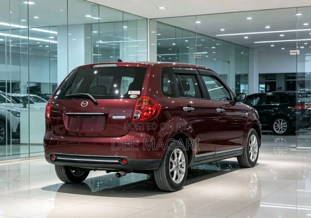 Mazda Verisa 2012 Red