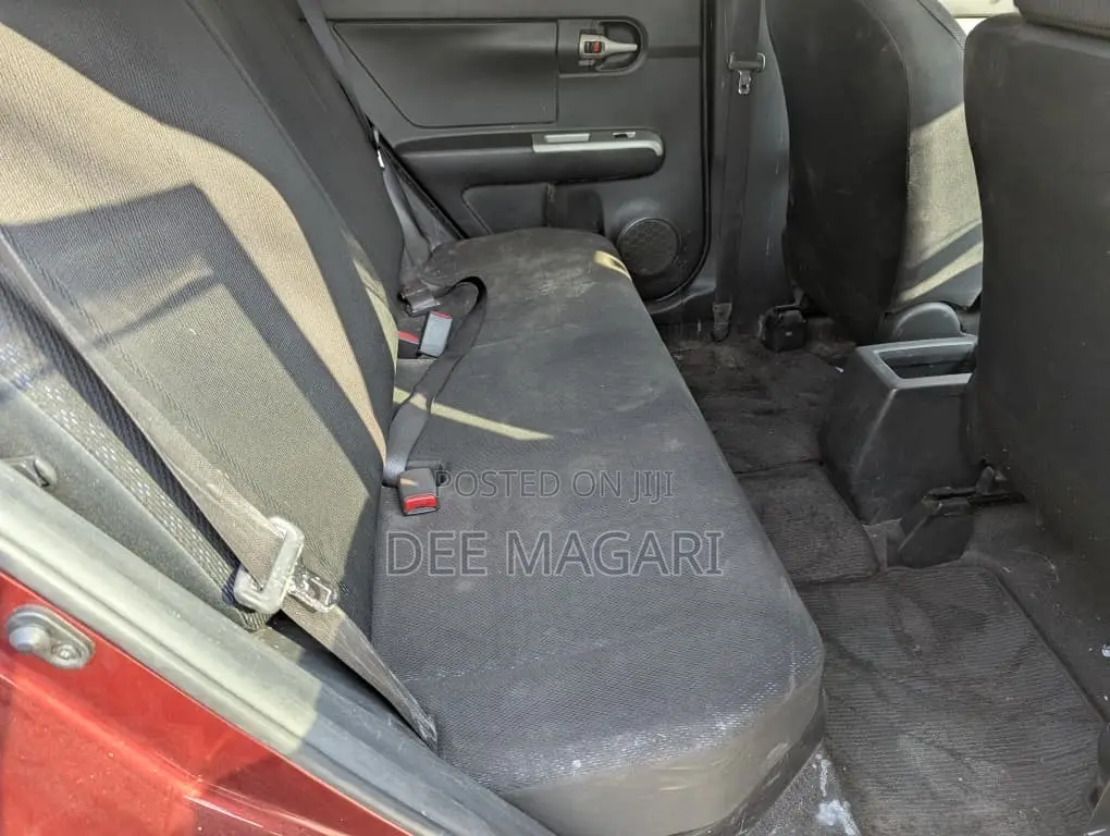 Toyota Corolla Rumion 2008 Maroon