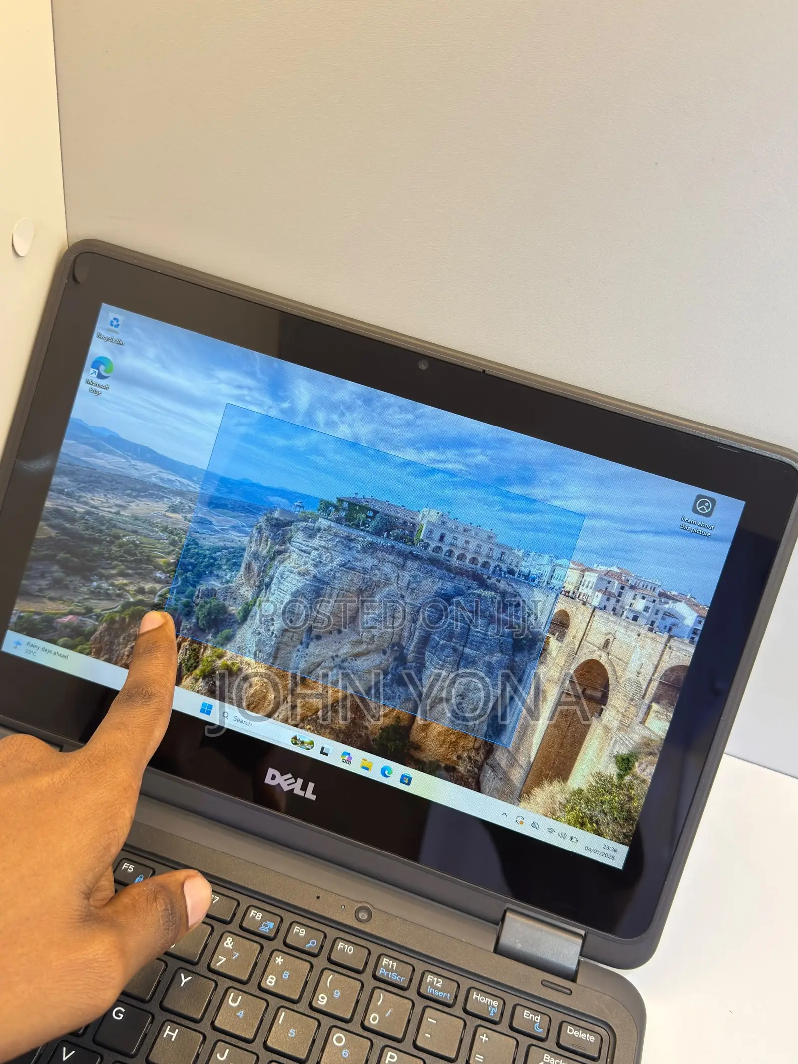 New Laptop Dell Latitude 3190 2-in-1 4GB Intel Pentium SSD 128GB