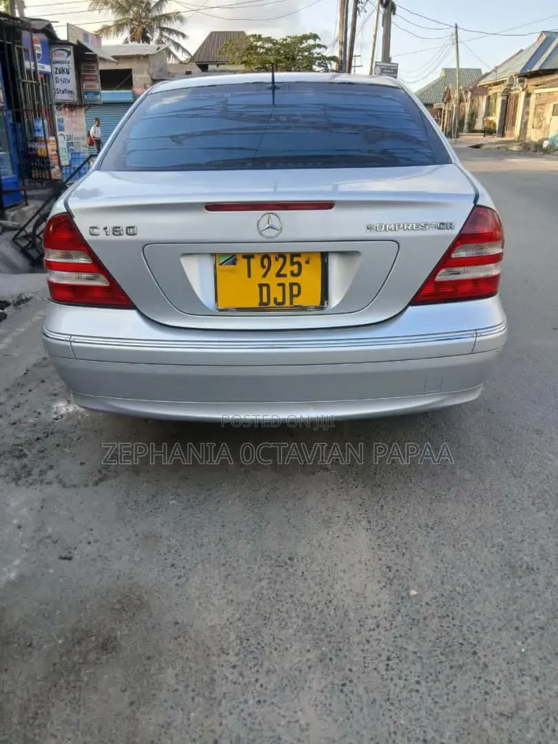 Mercedes-Benz C-Class 2006 Silver