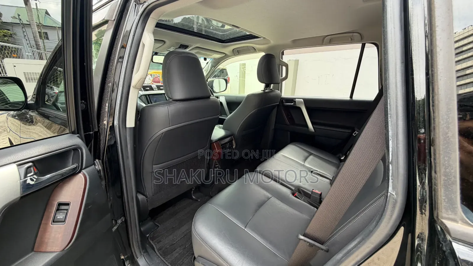 Toyota Land Cruiser Prado 2016 Black
