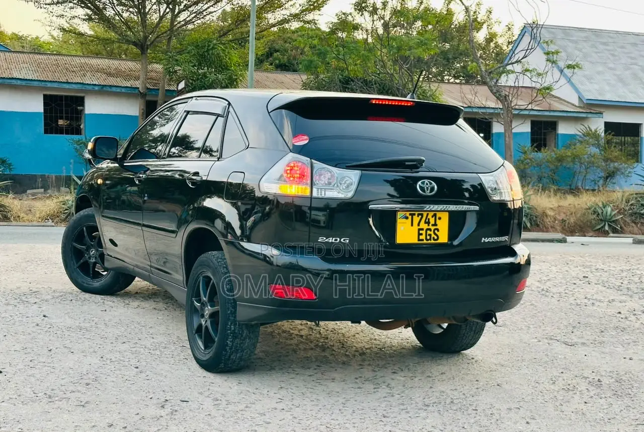 Toyota Harrier 2005 Black