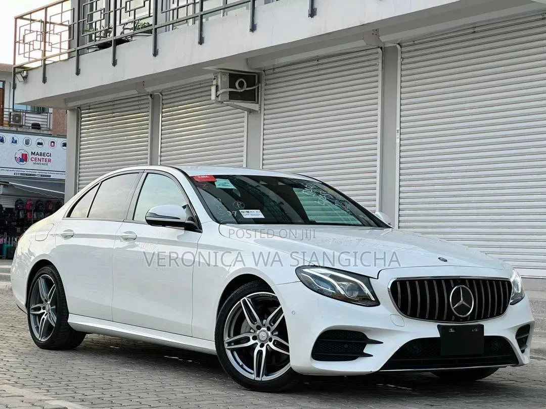 Mercedes-Benz E-Class 2022 White