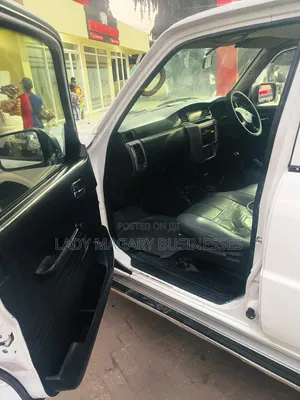 Nissan Patrol 5.6 2010 White