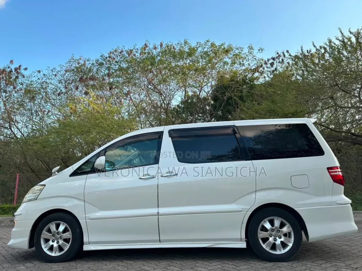 Toyota Alphard 2005 White