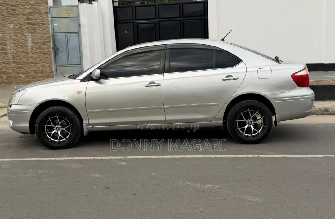 Toyota Premio 2005 Silver