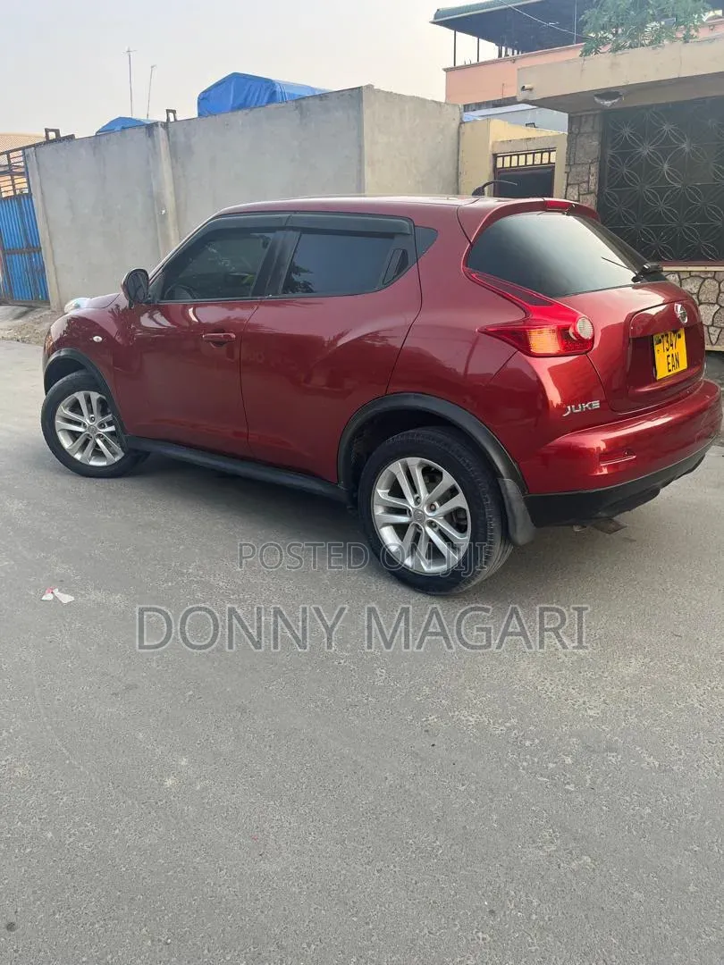 Nissan Juke 2016 Maroon