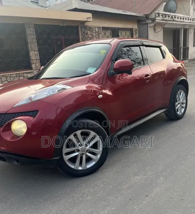 Nissan Juke 2016 Maroon