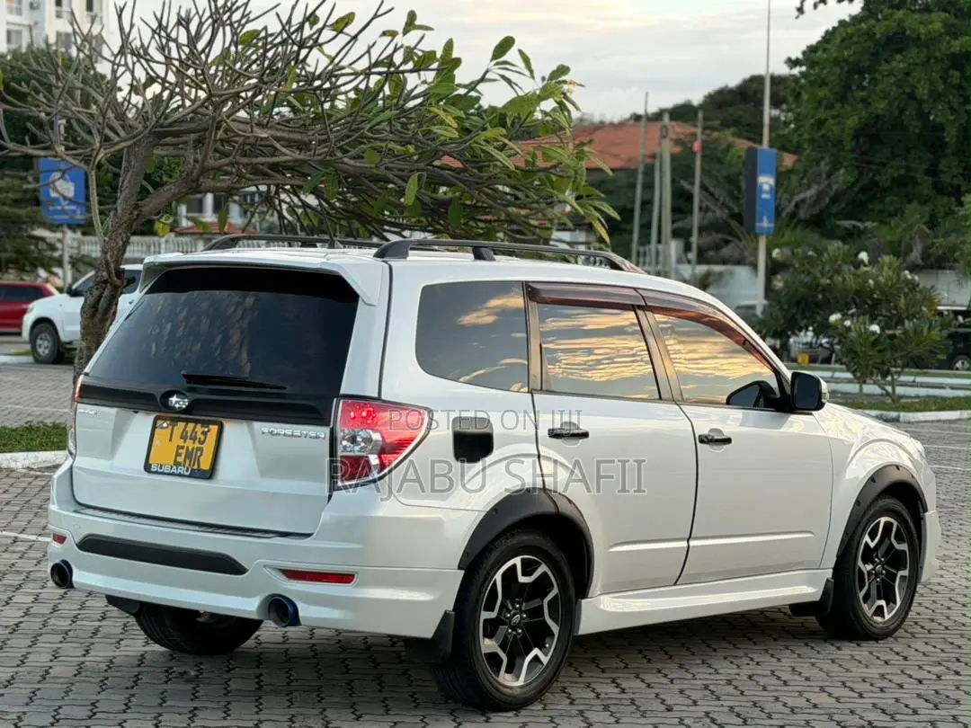 Subaru Forester 2011 White