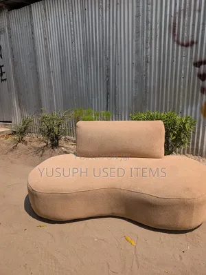 Sofa Watu Wawili // Spring Ja Fibers Zipo //