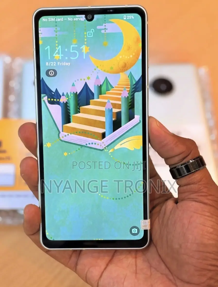 Sharp Aquos Sense 8 128 GB Silver