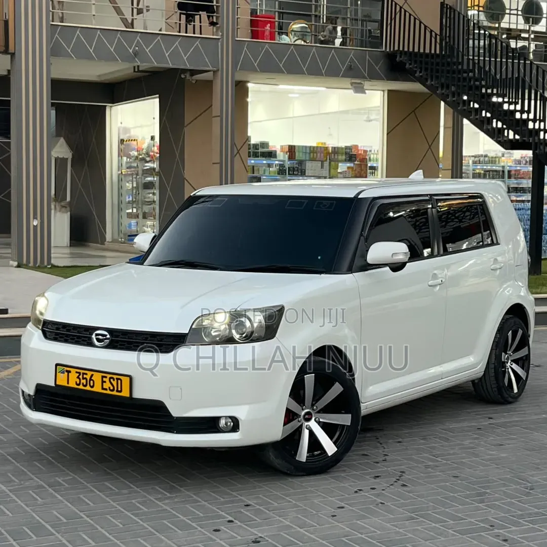 Toyota Corolla Rumion 2007 White