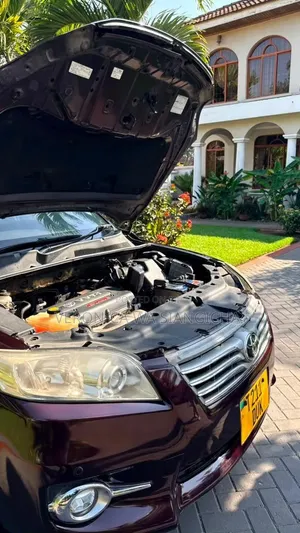 Toyota Vanguard 2010