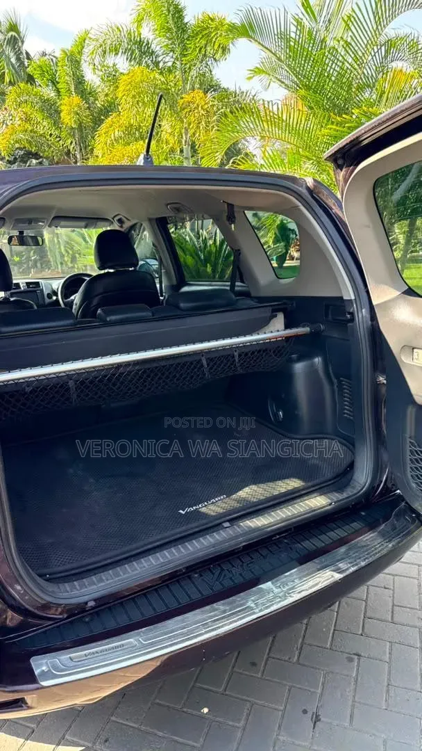 Toyota Vanguard 2010