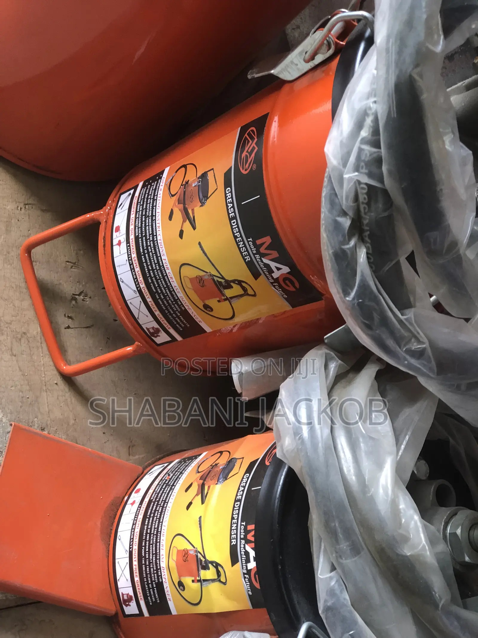 Bucket Grease Dispenser