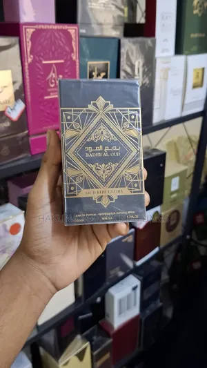 Badee Al Oud Black