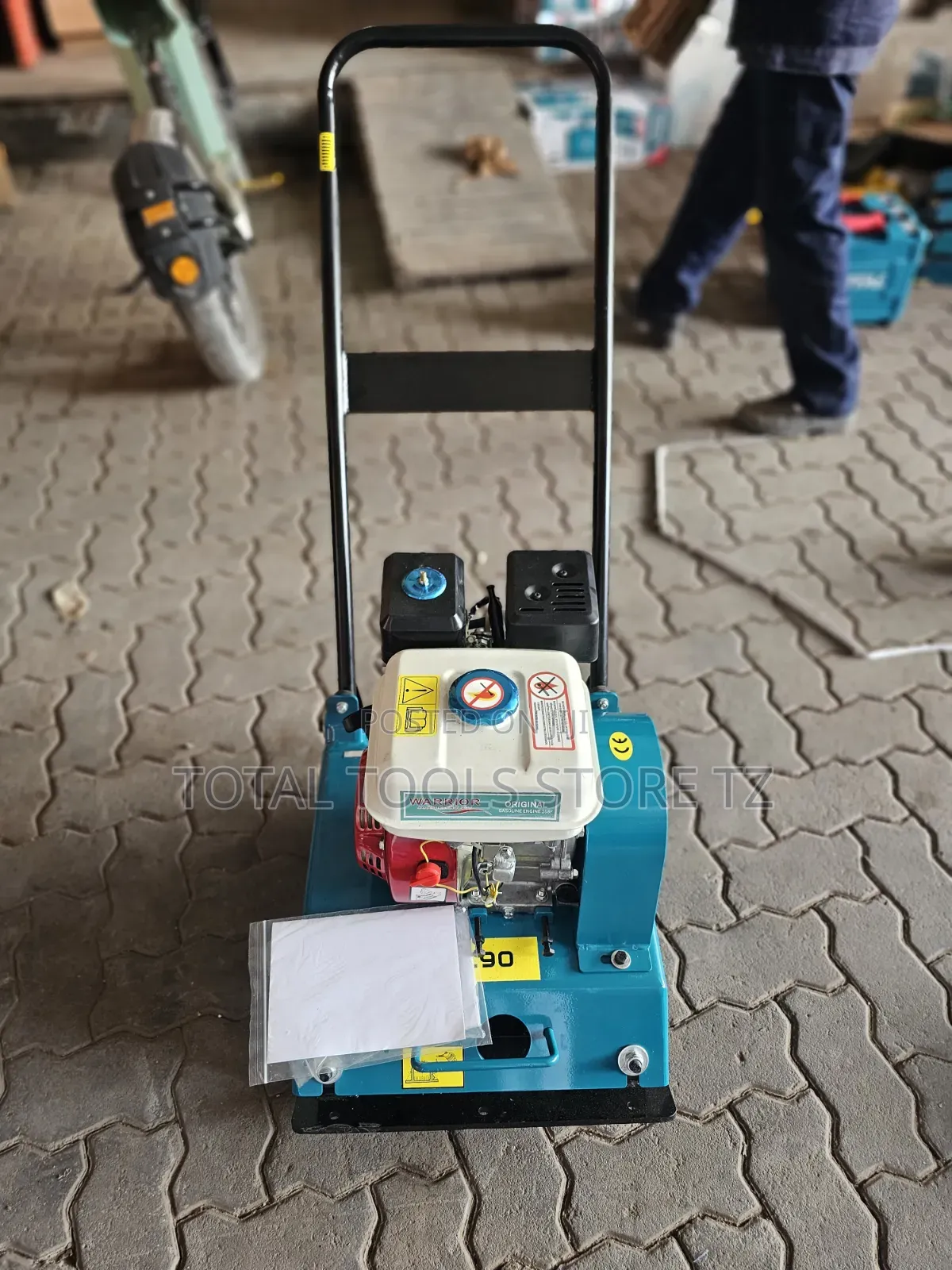 Warrior Japan Plate Compactor C-90