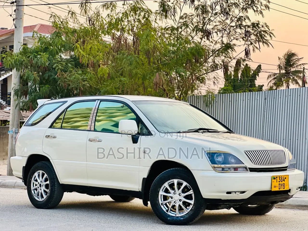 Toyota Harrier 2.2 16V 2001 White