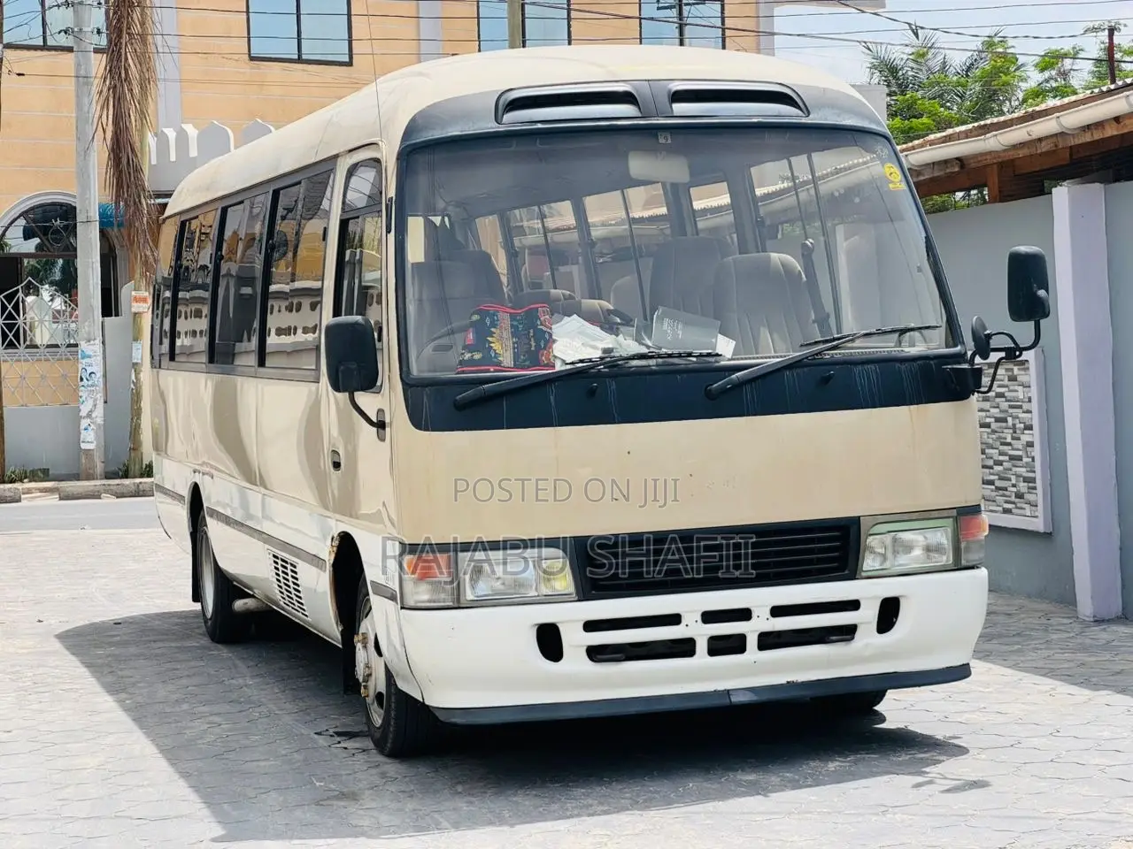 Toyota Coaster 2004 Beige
