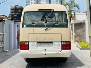 Toyota Coaster 2004 Beige