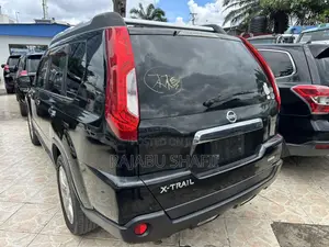 Nissan X-Trail 2.0 Petrol XE 2012 Black