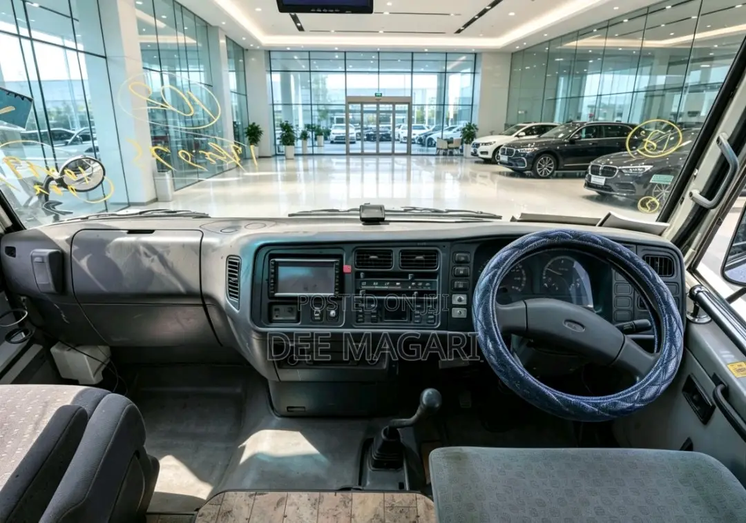Mitsubishi Fuso Rosa 1996 Blue