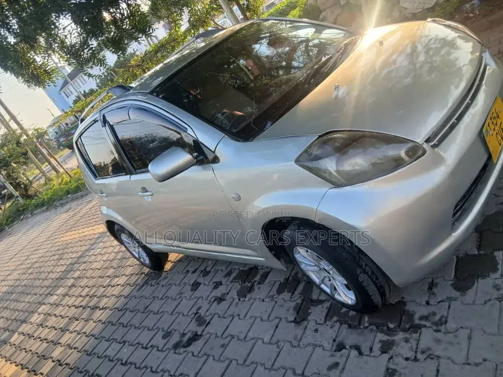 Toyota Passo 2005 Silver