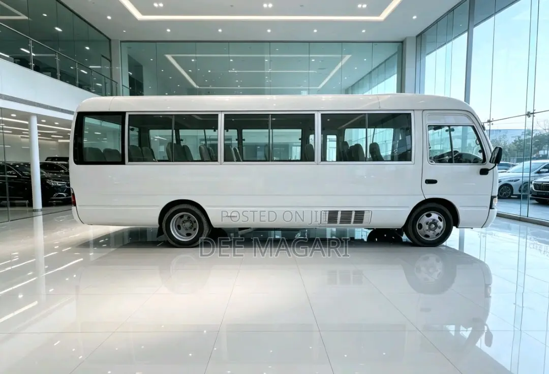 Toyota Coaster 2003 White