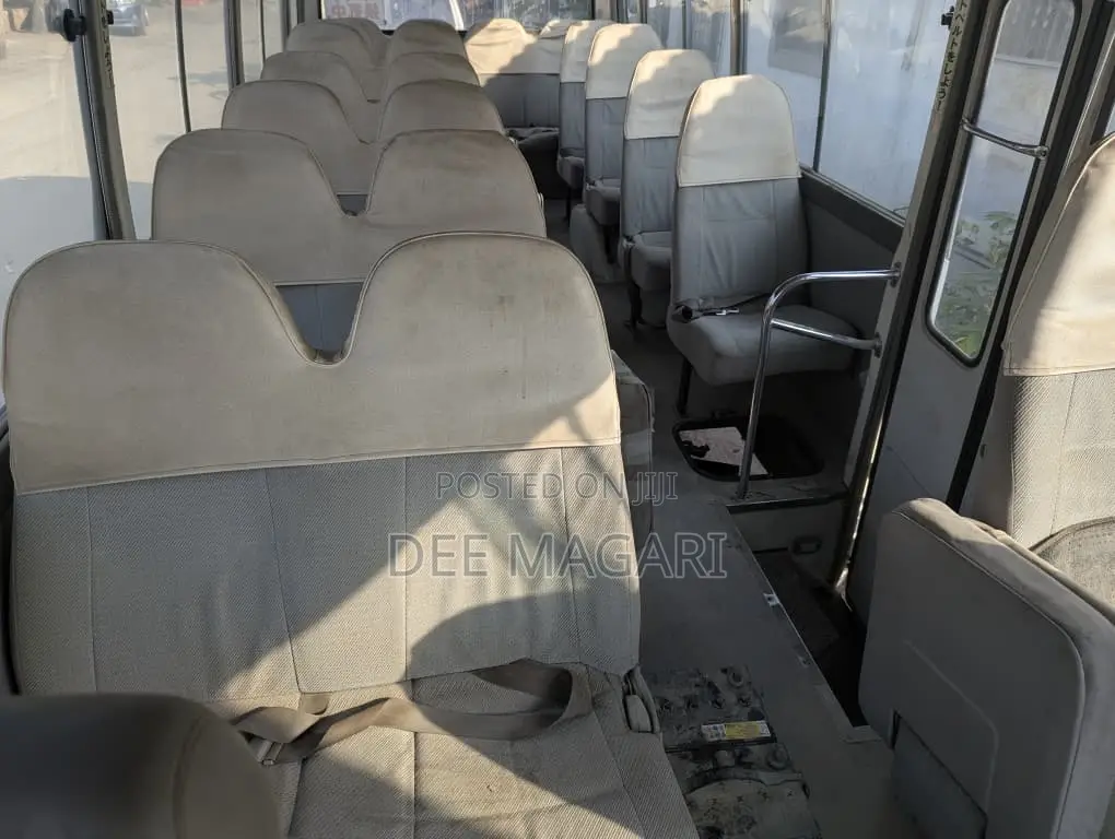 Toyota Coaster 2003 White