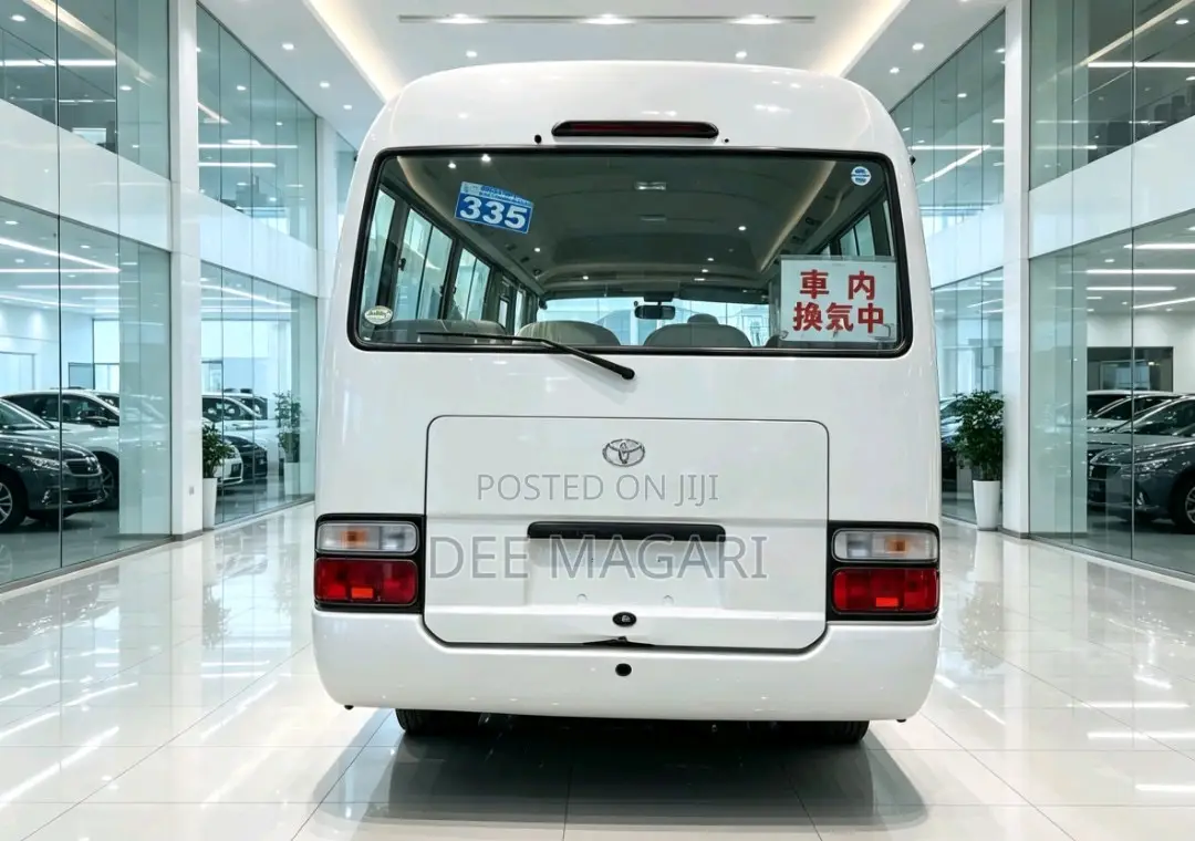 Toyota Coaster 2003 White