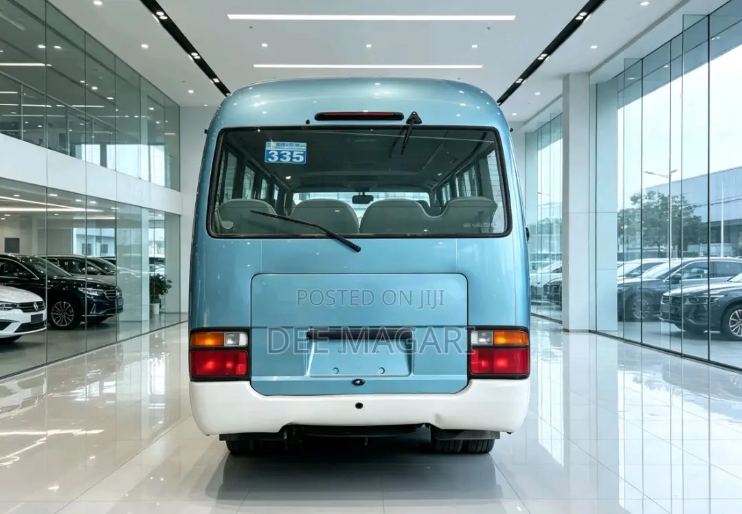 Toyota Coaster 2000 Blue