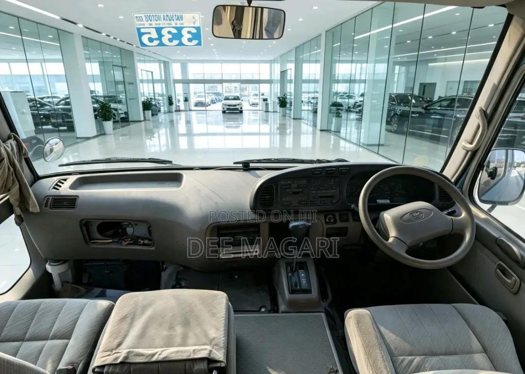 Toyota Coaster 2000 Blue