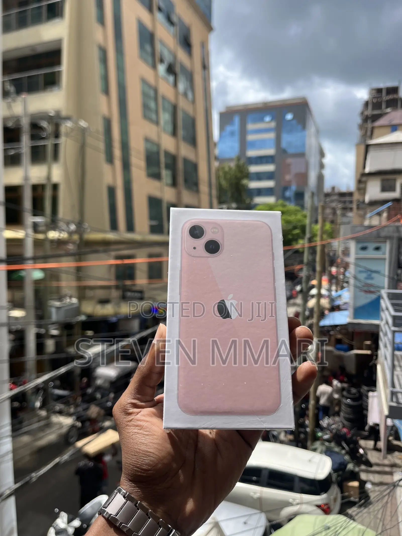 New Apple iPhone 13 128 GB Pink