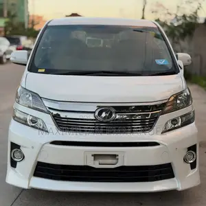 Toyota Vellfire 2011 White