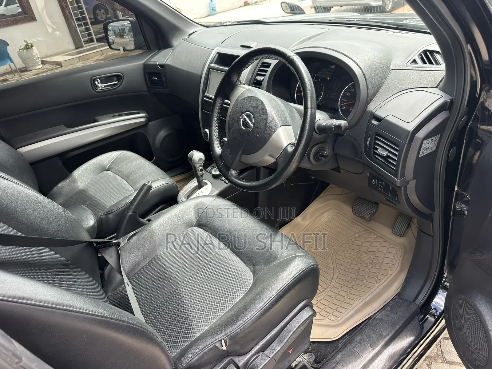 Nissan X-Trail 2.0 Petrol XE 2012 Black