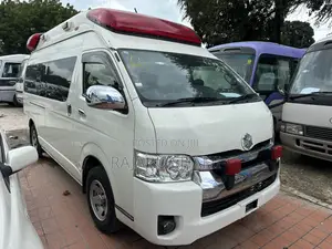 Toyota Quantum 2012 White
