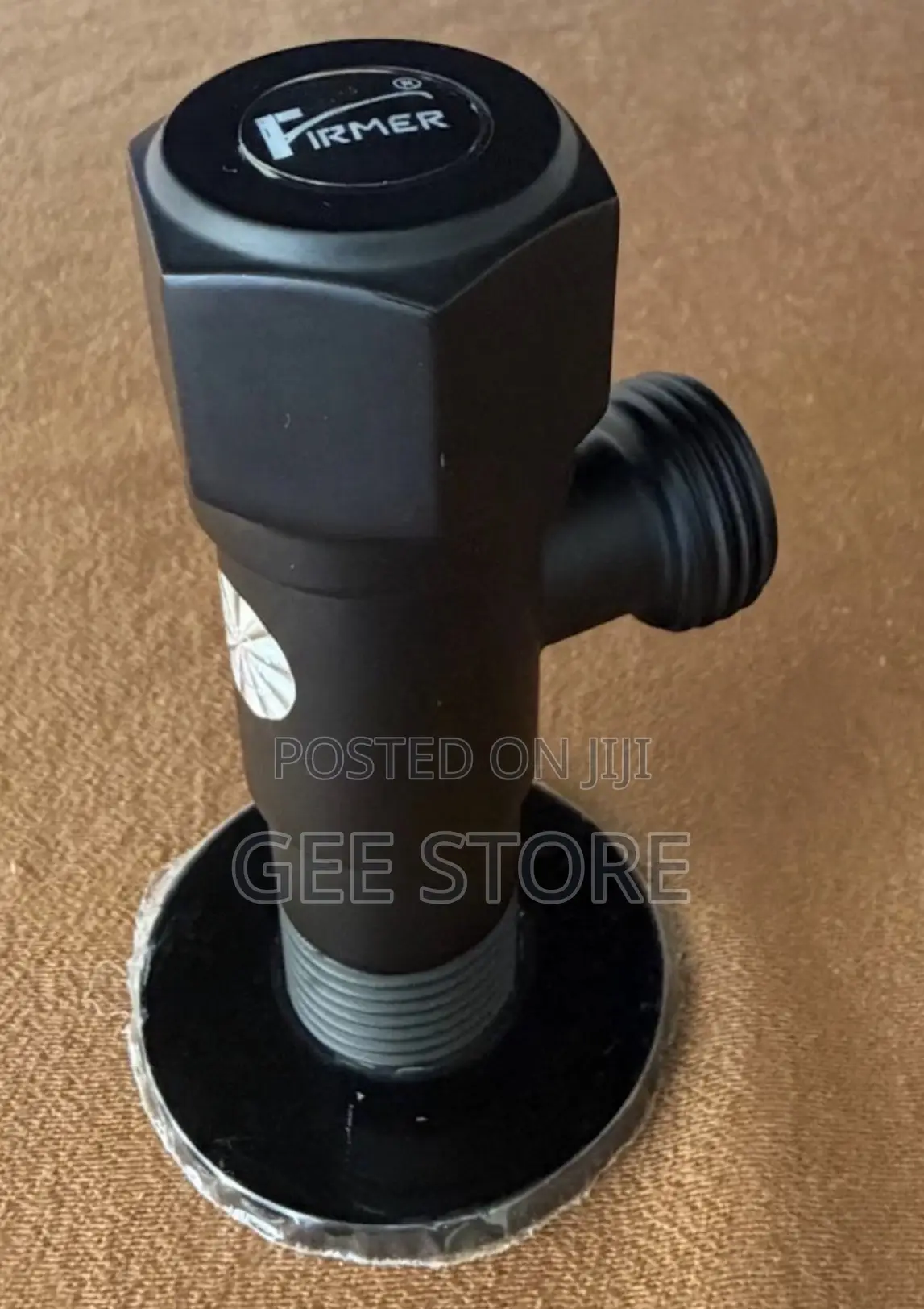 Firmer Angle Valve Black Size 1/2