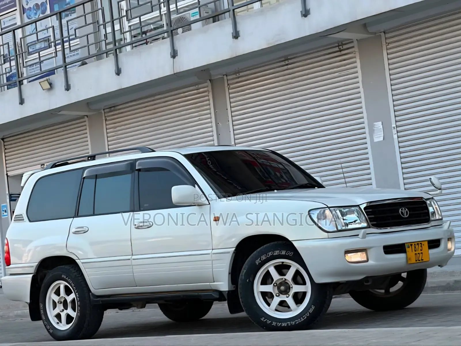 Toyota Land Cruiser Prado 2006 White