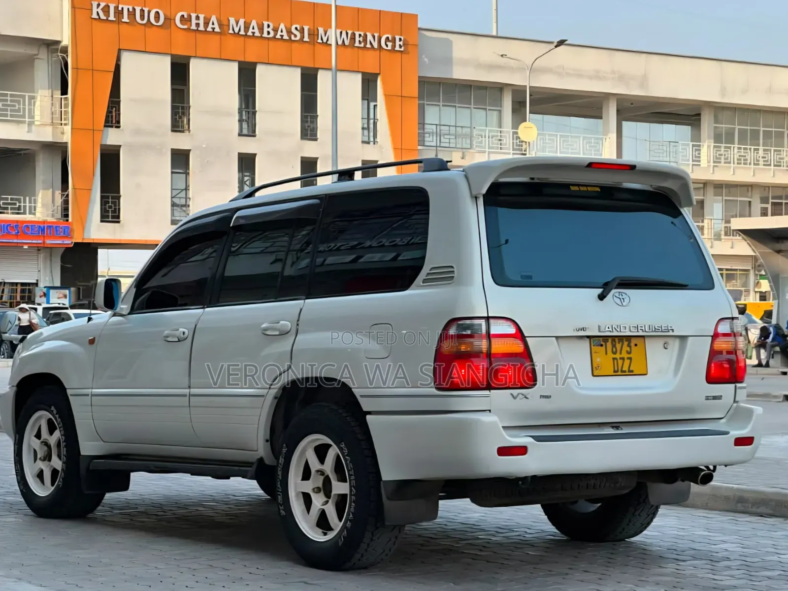 Toyota Land Cruiser Prado 2006 White