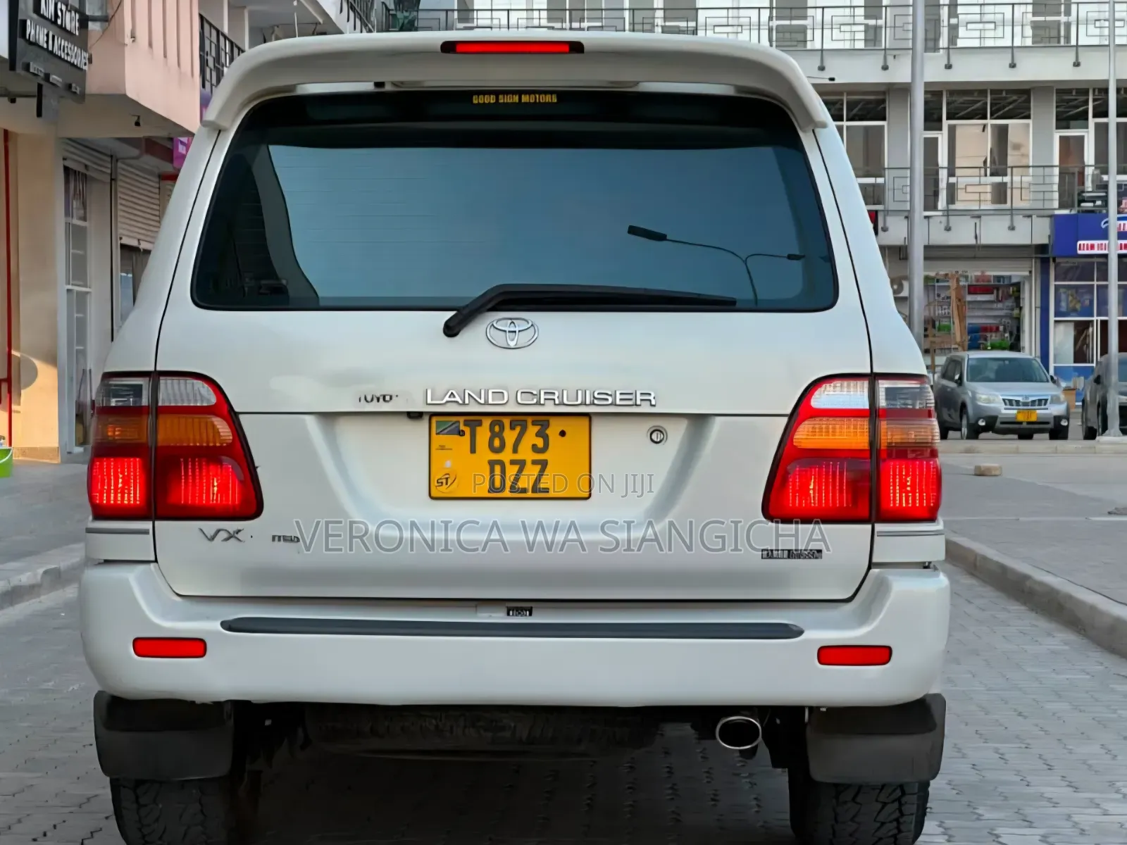 Toyota Land Cruiser Prado 2006 White