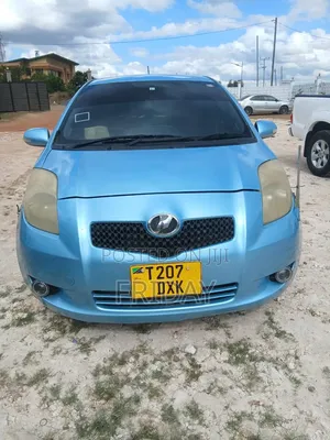 Toyota Vitz 2006 Blue