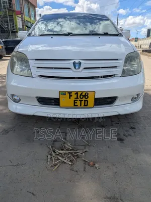 Toyota IST 2004 White