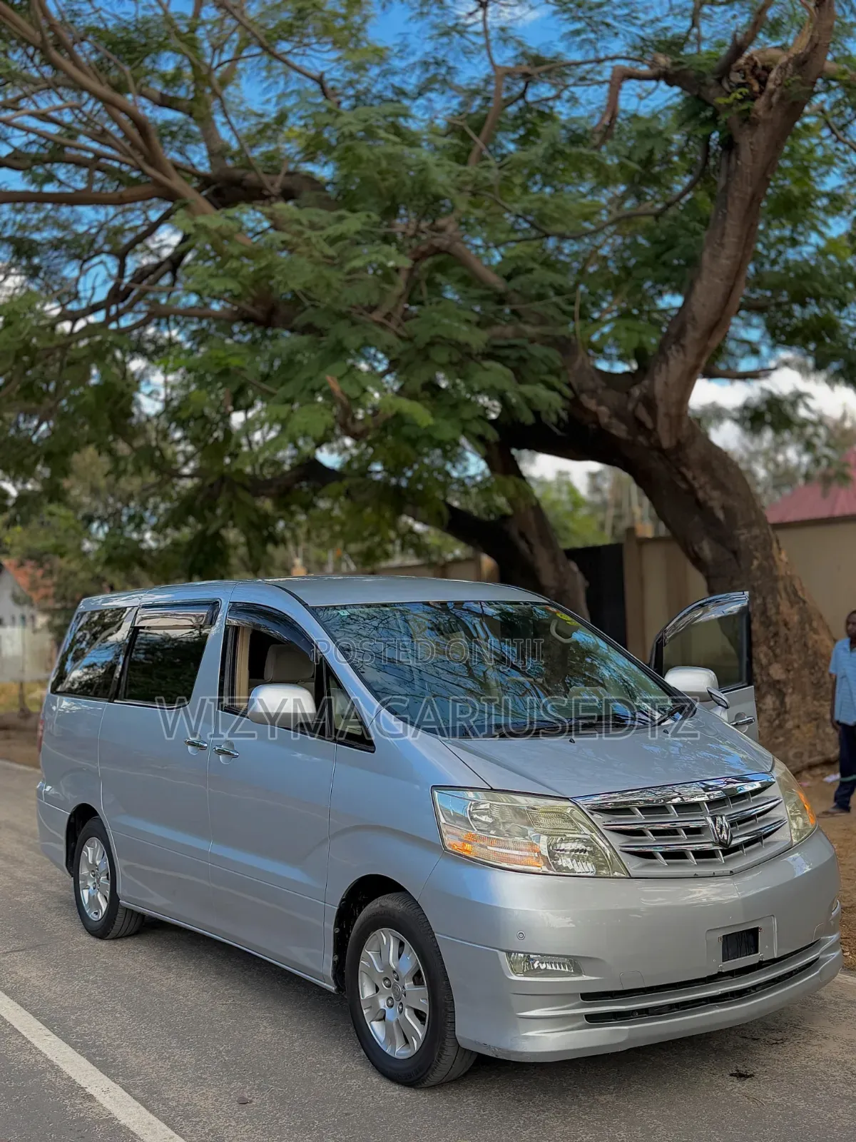 Toyota Alphard 2006 Silver